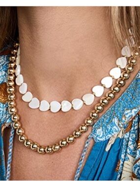 Mother of Pearl style necklace